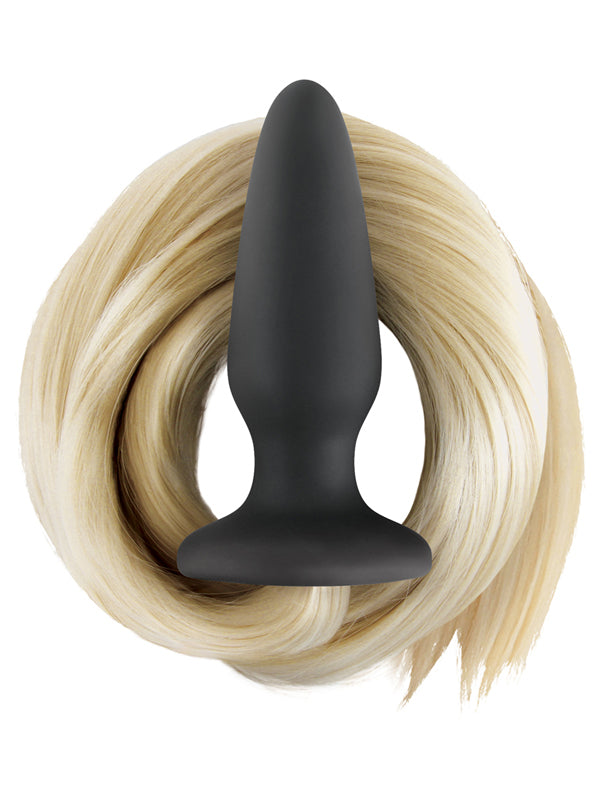Filly Tails Palomino